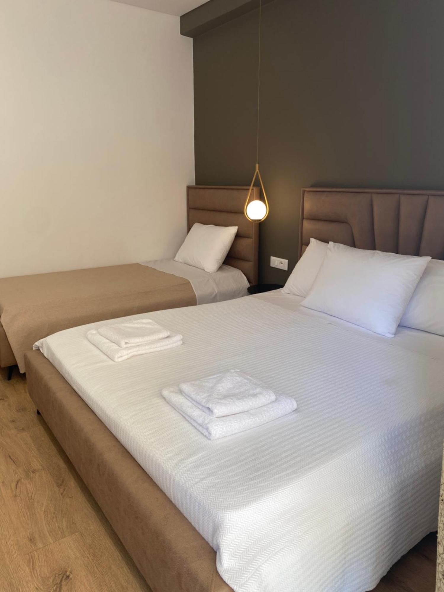 Augusto Rooms Sarandë Buitenkant foto