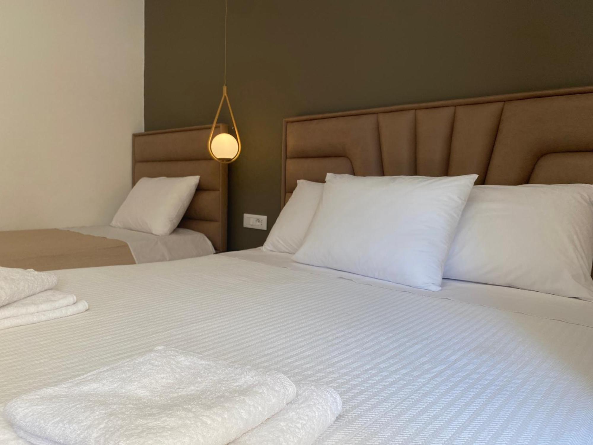 Augusto Rooms Sarandë Buitenkant foto