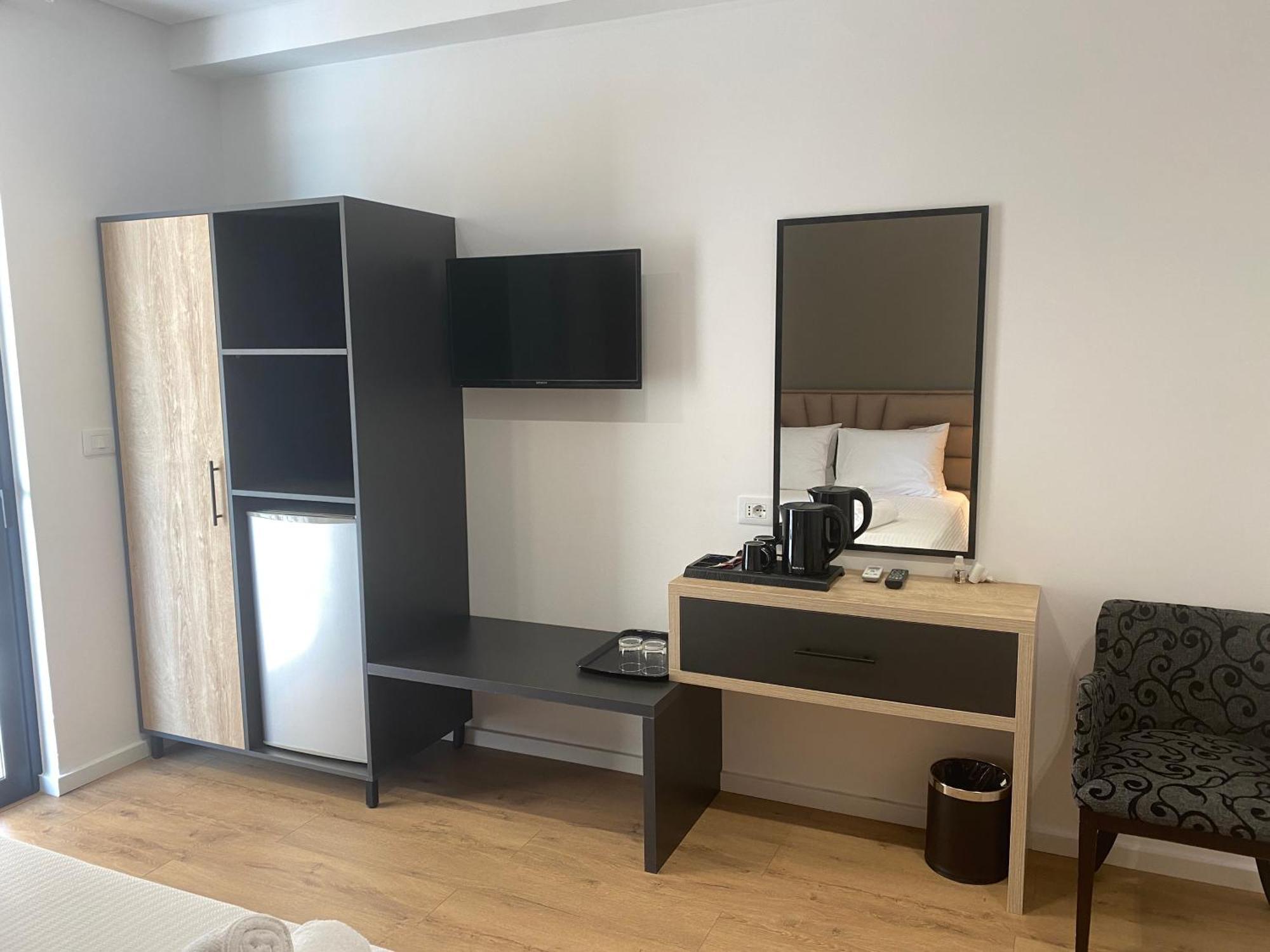 Augusto Rooms Sarandë Buitenkant foto
