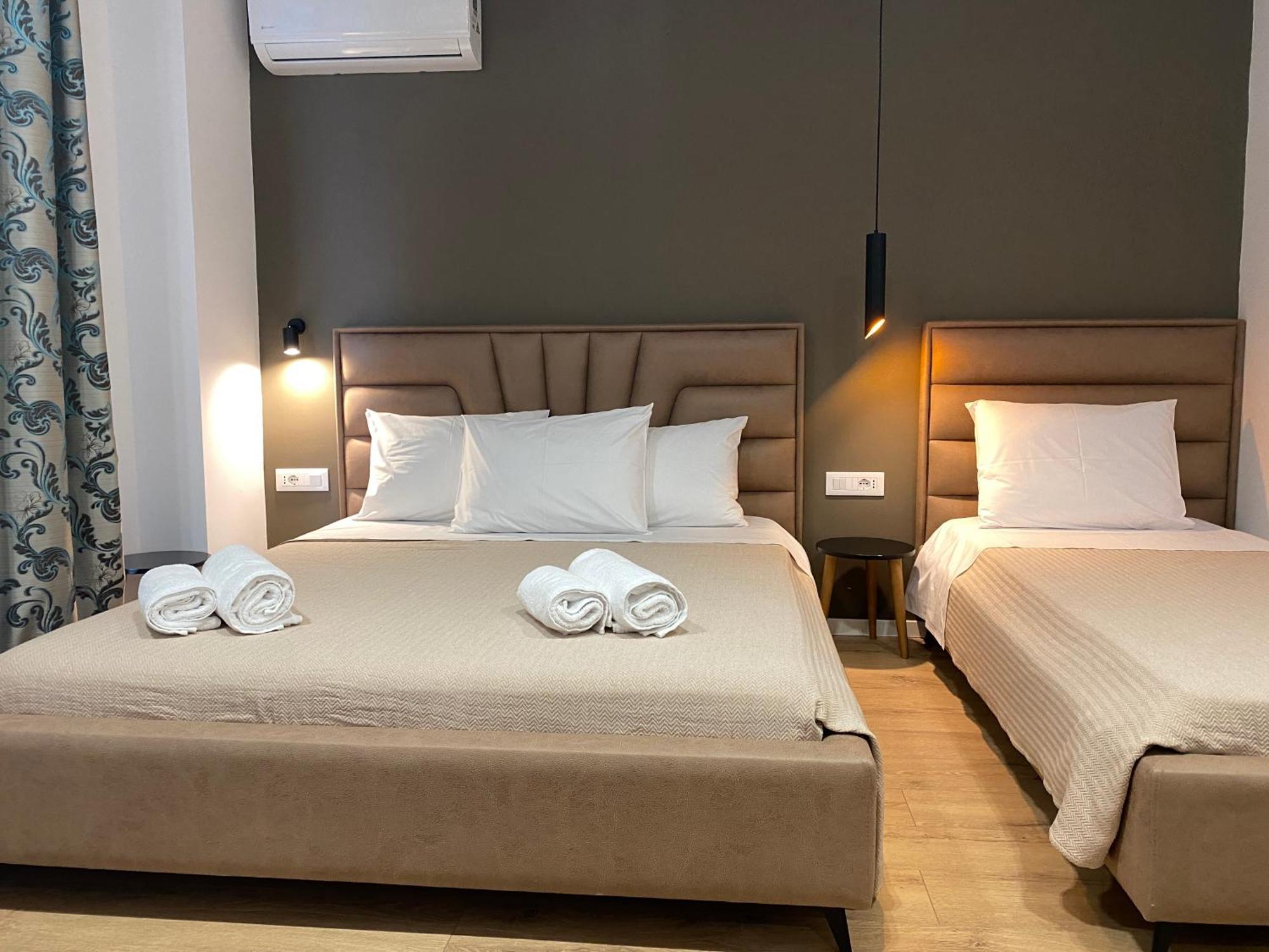 Augusto Rooms Sarandë Buitenkant foto